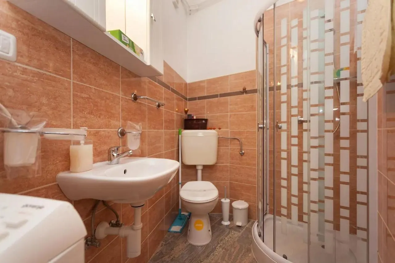 Apartments With A Parking Space Pula - 21895 Croatia